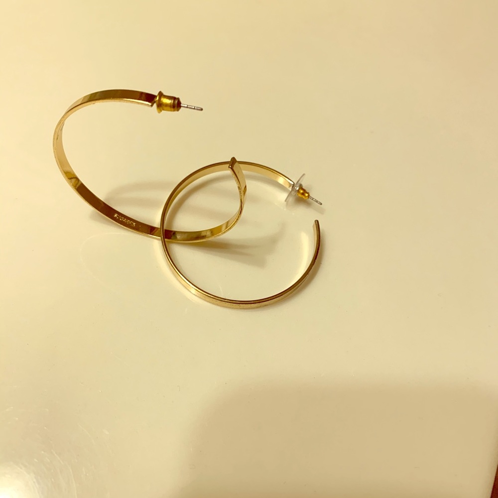 5/$20 Sugarfix by BaubleBar gold hoops